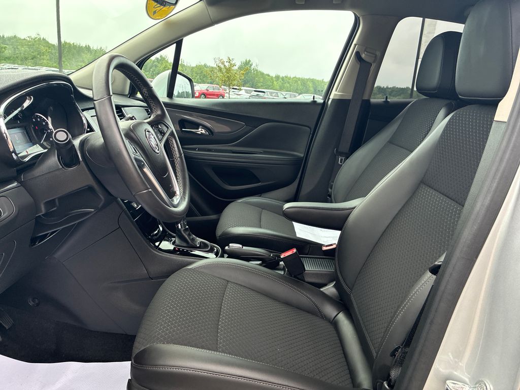 2022 Buick Encore Preferred - 10