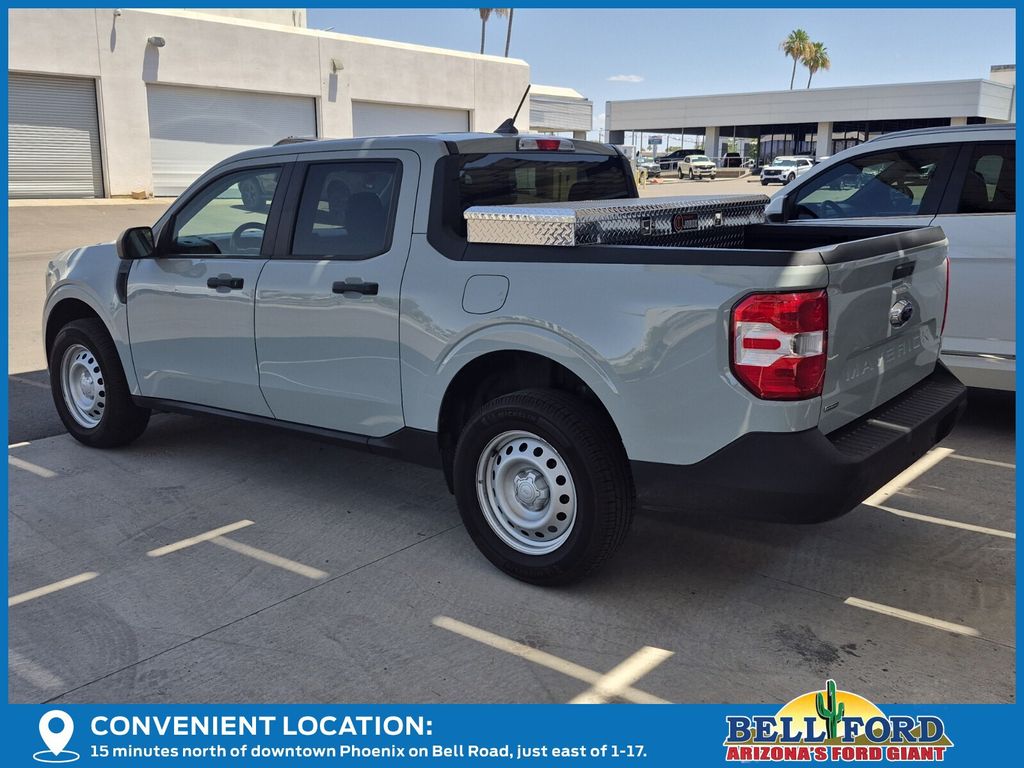 View vehicle photo 3