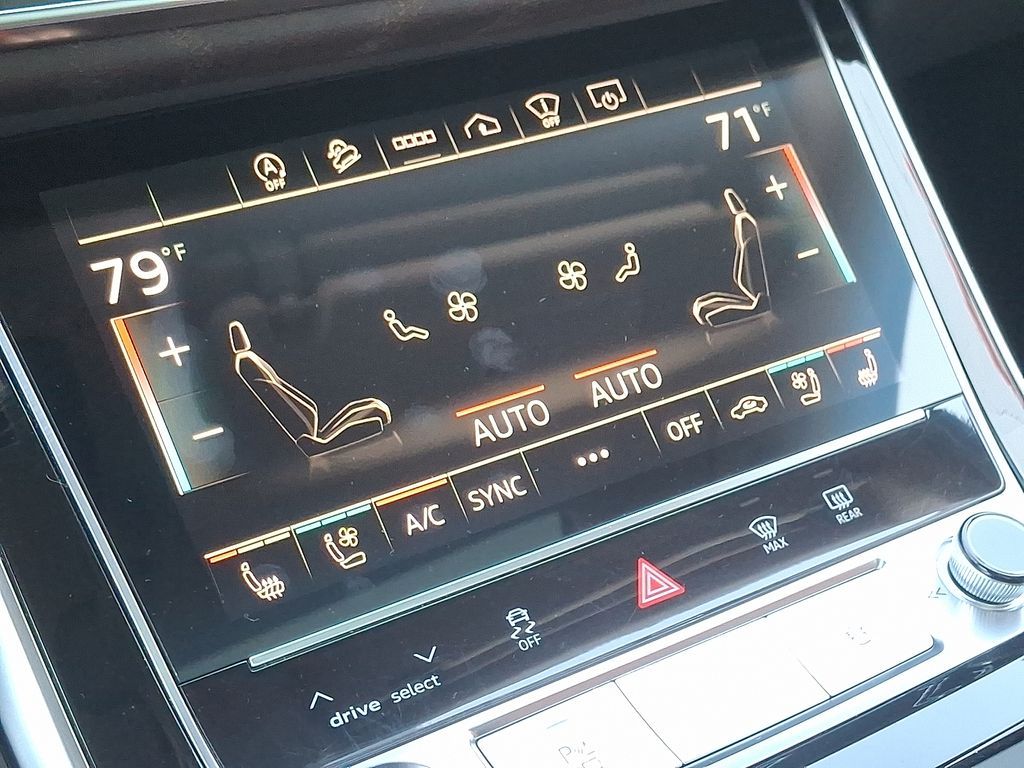 Thumbnail: 2022 Audi Q7 - 16