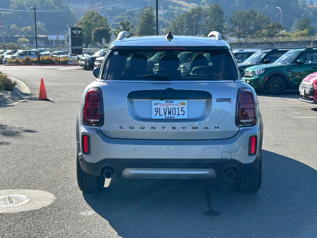 2024 MINI Cooper Countryman Signature 4