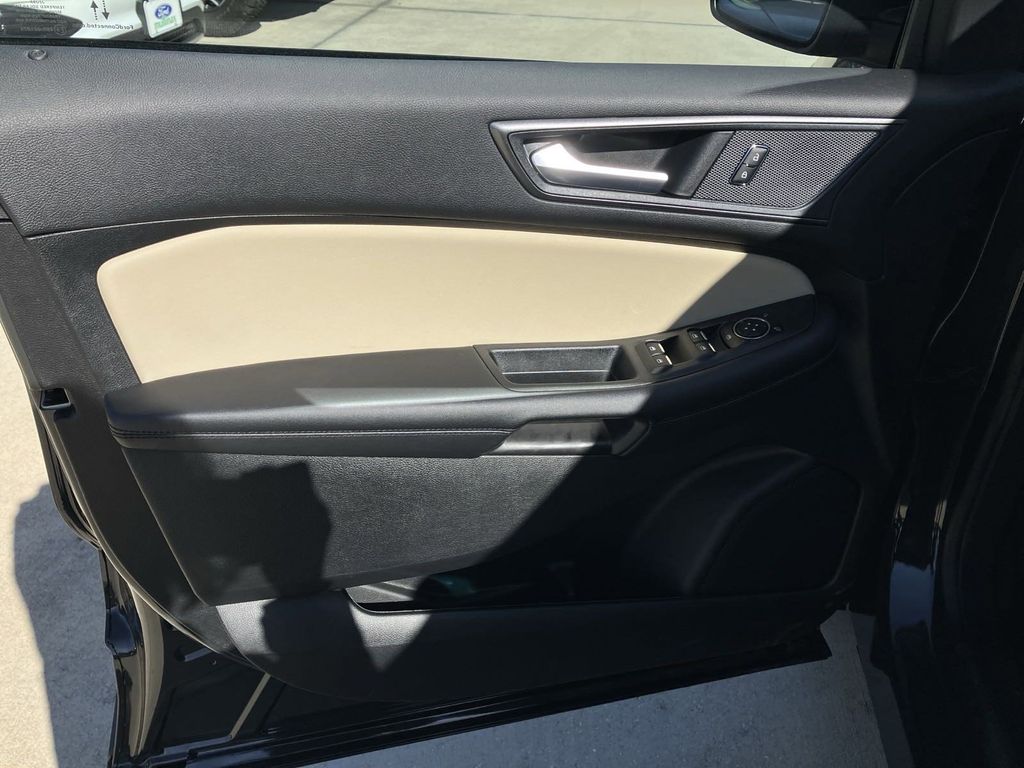 New 2024 Green Ford SE image 20