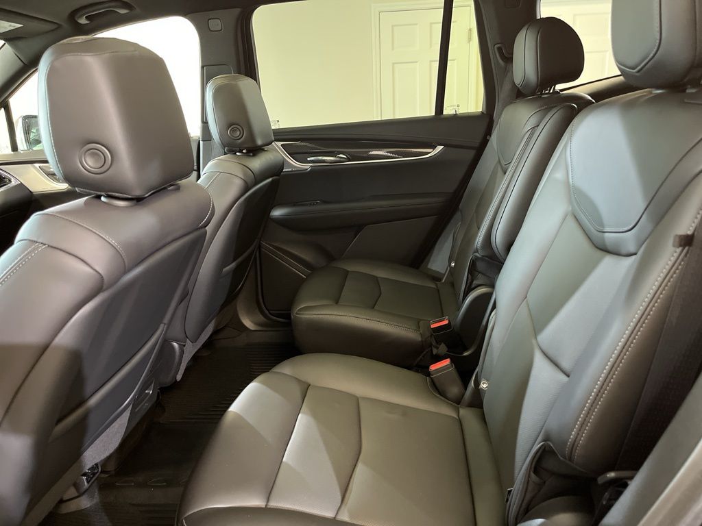 used 2023 Cadillac XT6 car, priced at $42,950