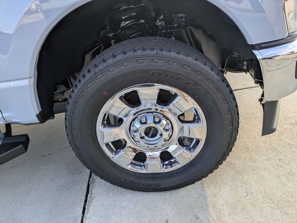 2026 Ford F-350 Super Duty LARIAT