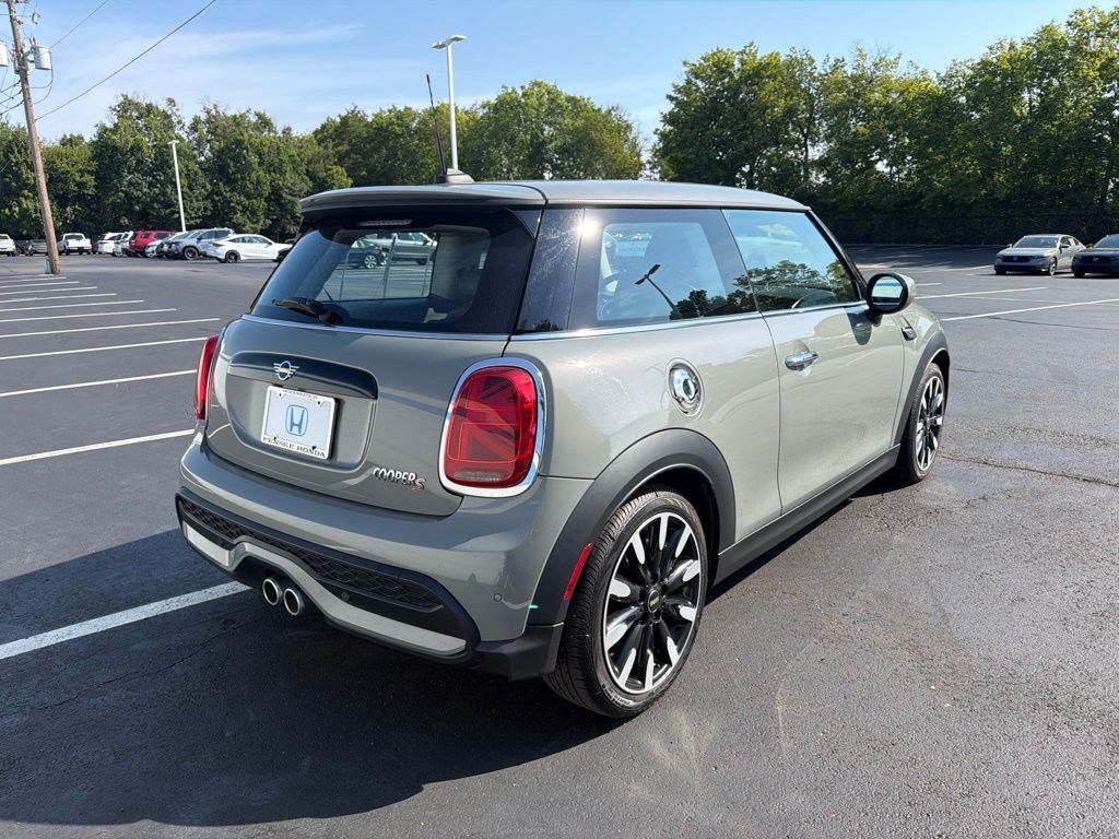 Thumbnail: 2023 MINI Cooper - 5