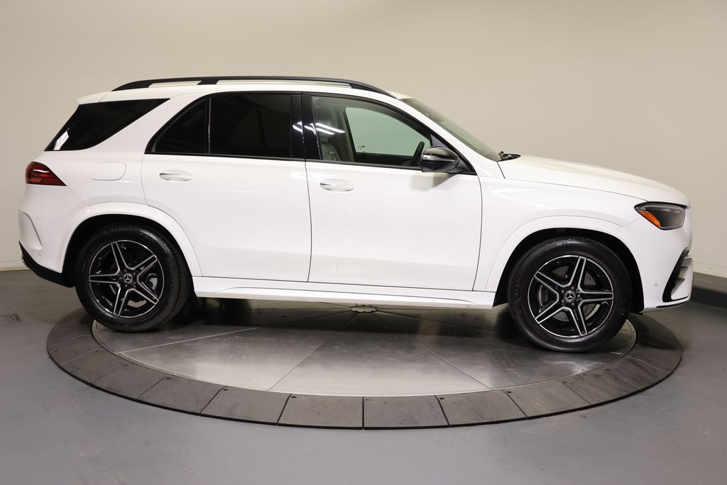 Thumbnail: 2026 Mercedes-Benz GLE - 8