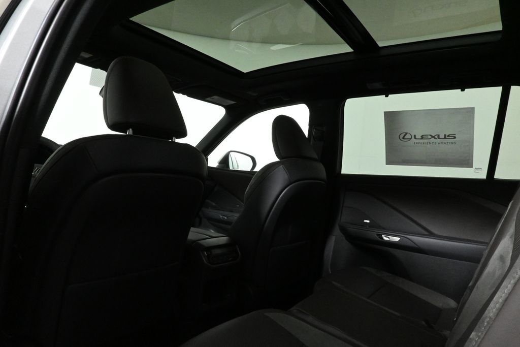 2025 Lexus TX 350 32