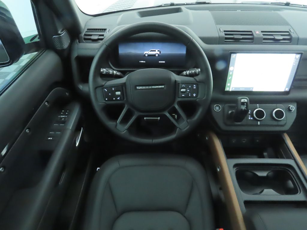 2024 Land Rover Defender 110 10