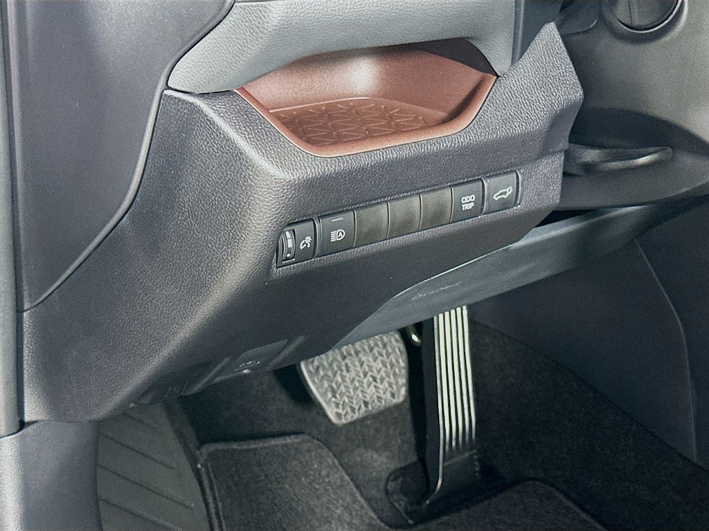 Thumbnail: 2024 Toyota RAV4 - 10