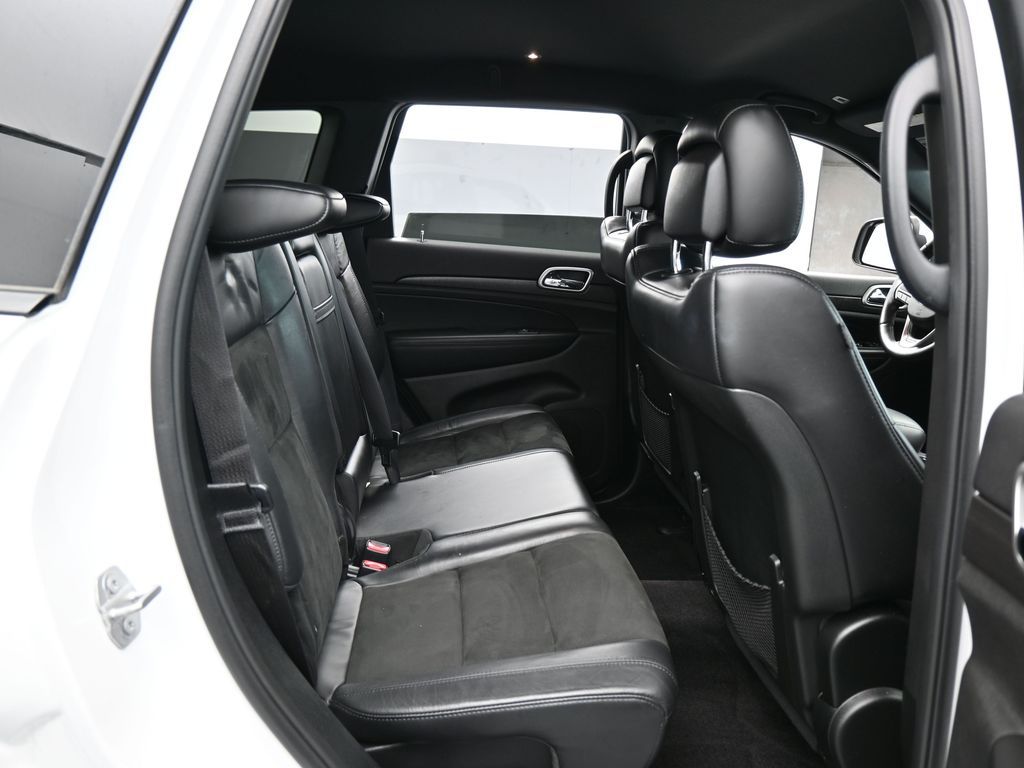 Used 2018 Bright White Clearcoat Jeep Altitude image 32