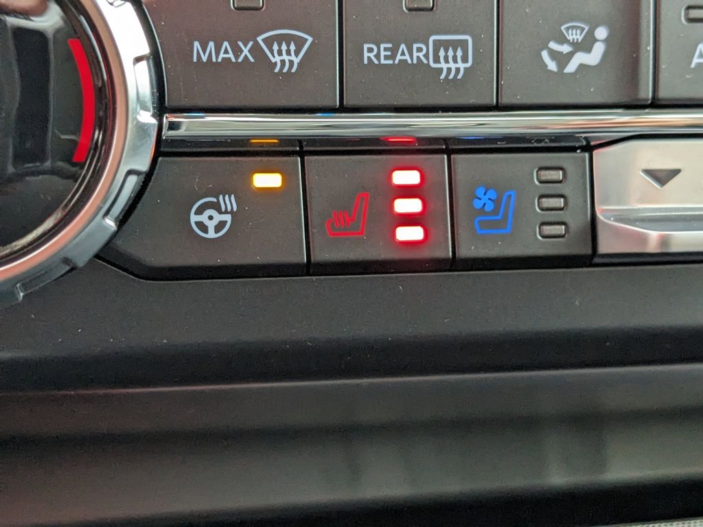 2024 Ford F-250 Super Duty Black Widow