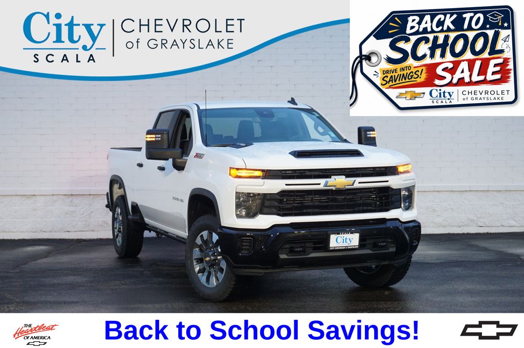 Summit White 2026 Chevrolet Silverado 2500HD Pickup Truck Four-Wheel Drive Automatic