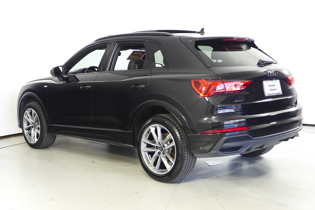 Thumbnail: 2023 Audi Q3 - 9