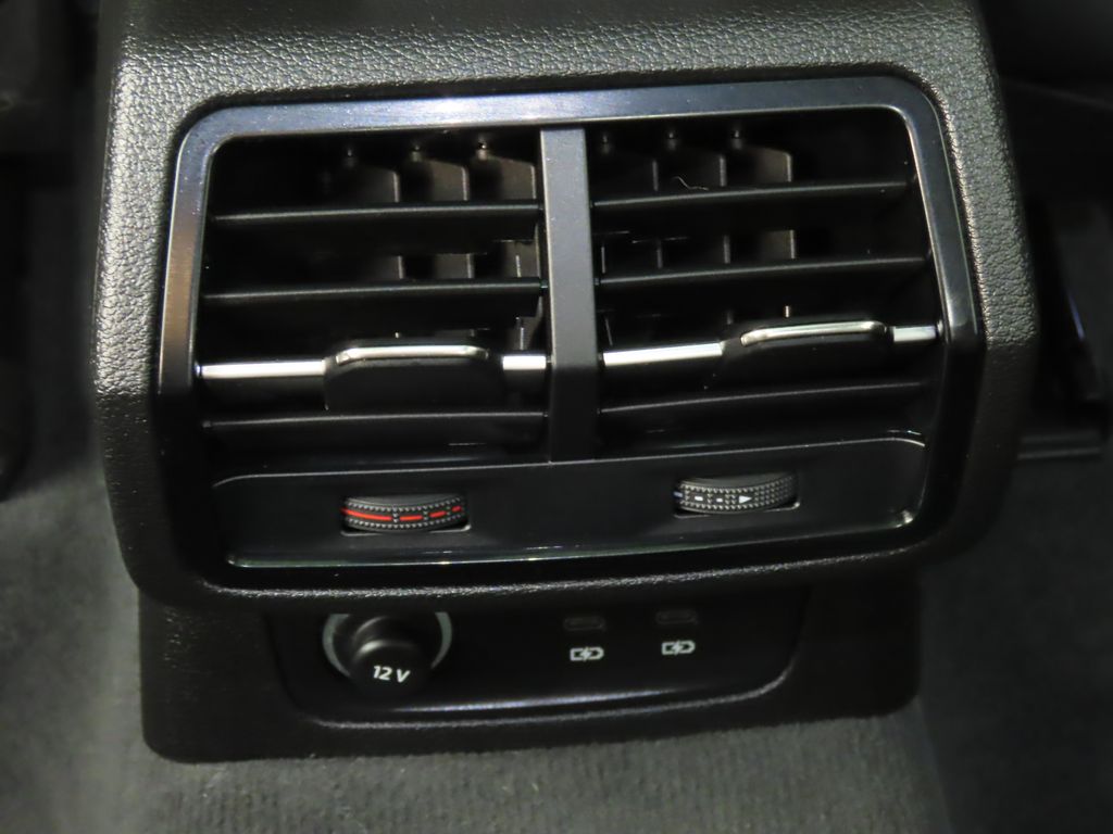 Thumbnail: 2025 Audi Q3 - 28