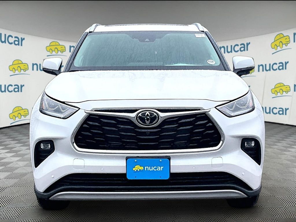 2026 Toyota Highlander Hybrid — photo 3