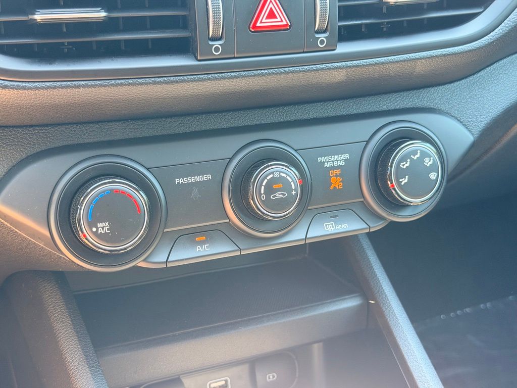 2024 Kia Forte LXS Gravity Gray - Jim Hudson Acura - Image 30