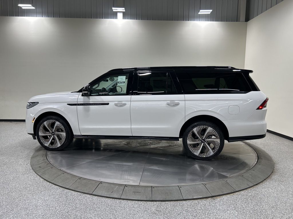 new 2026 Lincoln Navigator L car, priced at $138,045