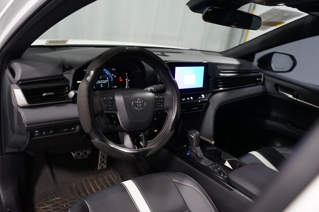 Thumbnail: 2025 Toyota Camry - 7