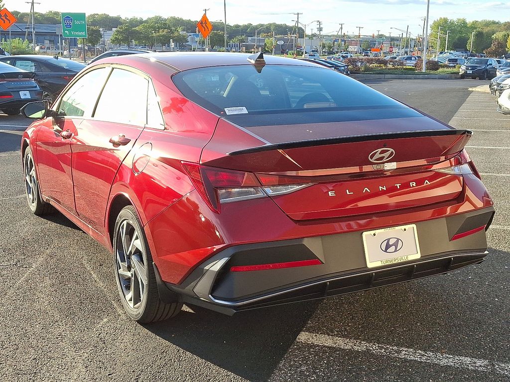 Thumbnail: 2025 Hyundai Elantra - 3