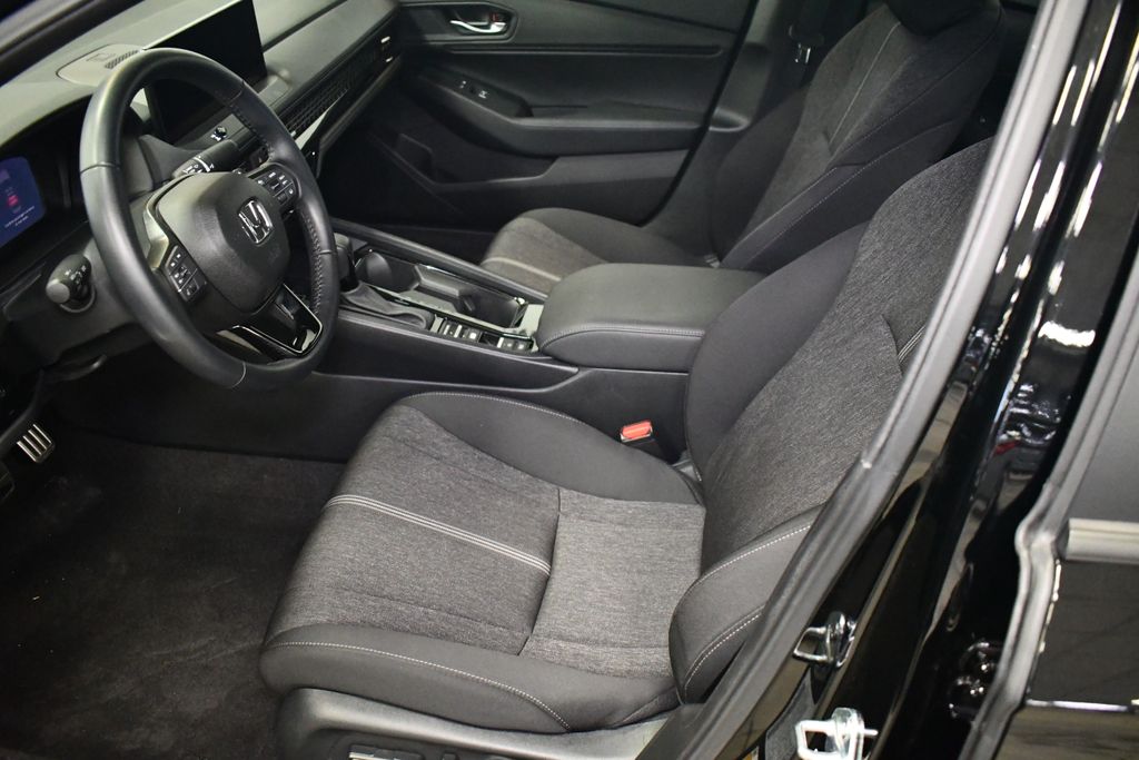 Thumbnail: 2025 Honda Accord - 26