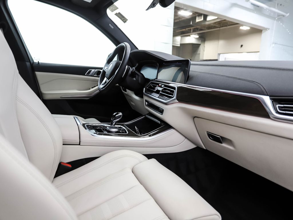 2022 BMW X5 xDrive40i 30