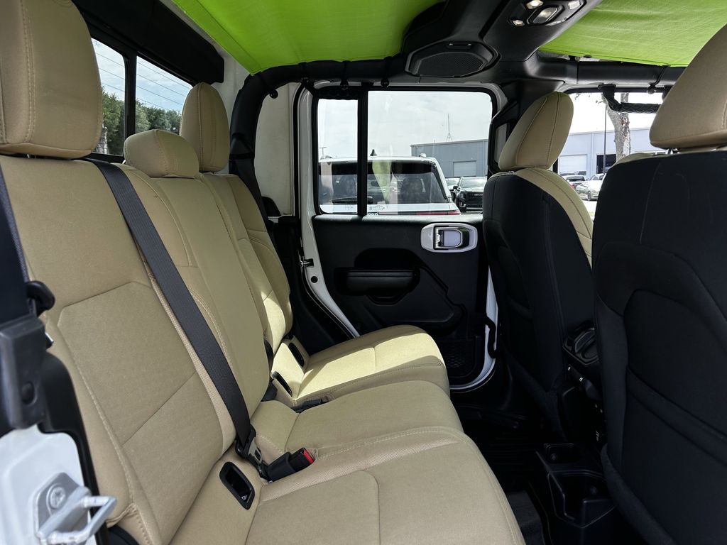 car-gallery-32