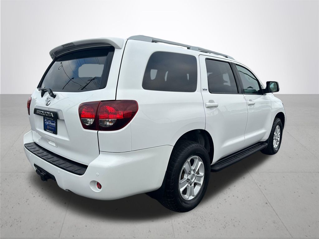 2021 Toyota Sequoia SR5