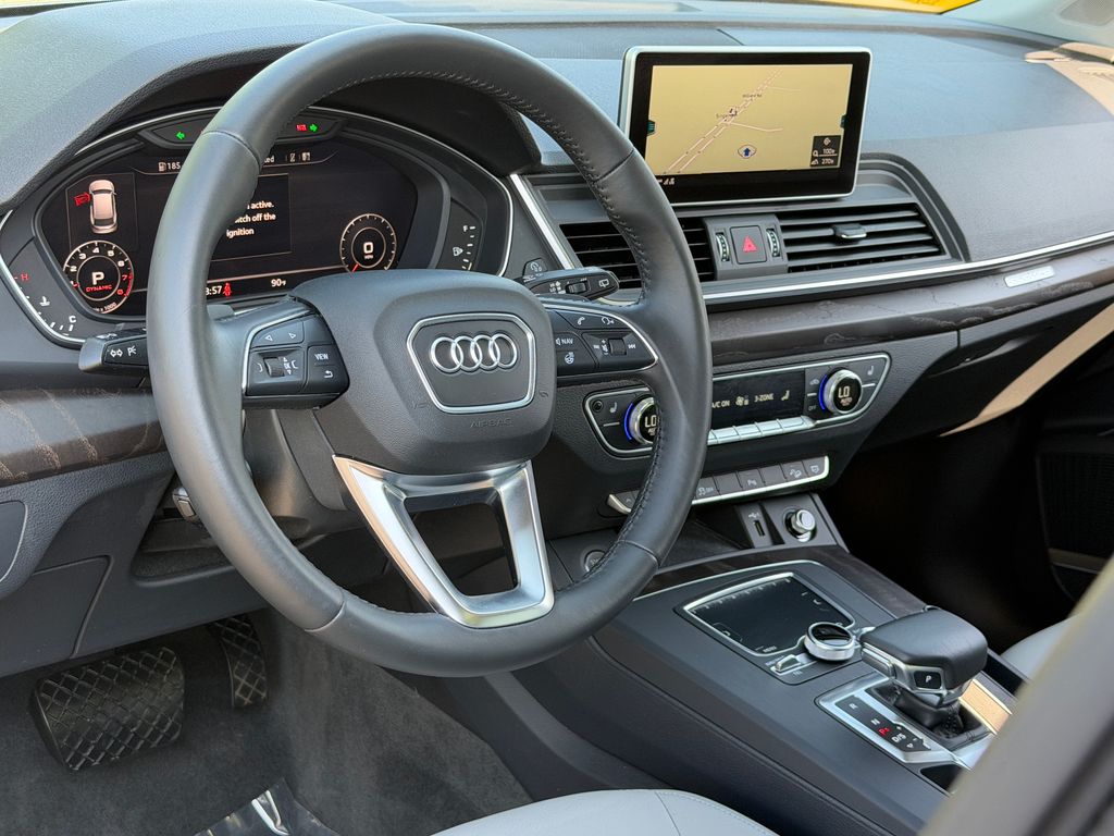 Thumbnail: 2018 Audi Q5 - 18