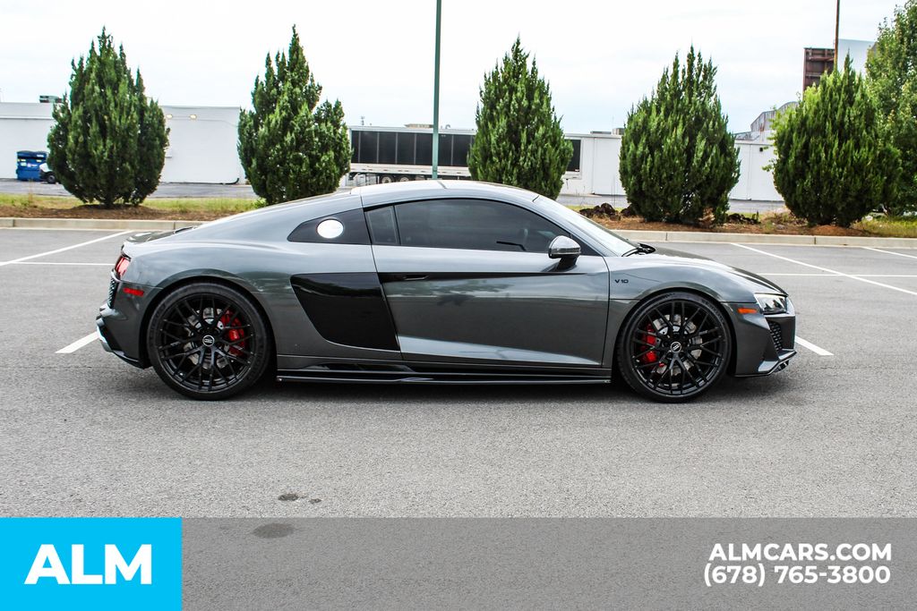 Used 2020 Gray Audi 5.2 image 9