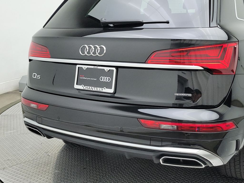 Thumbnail: 2023 Audi Q5 - 7