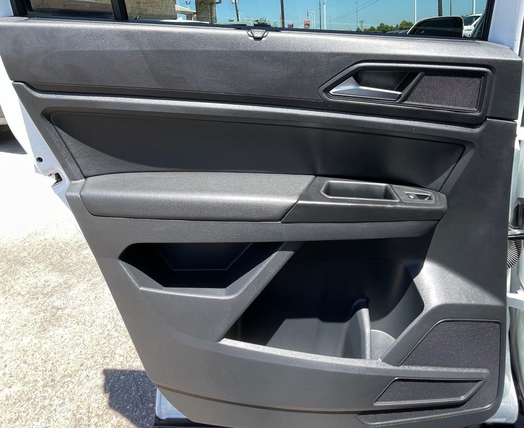 2020 Volkswagen Atlas 3.6L V6 SE White at Community Kia