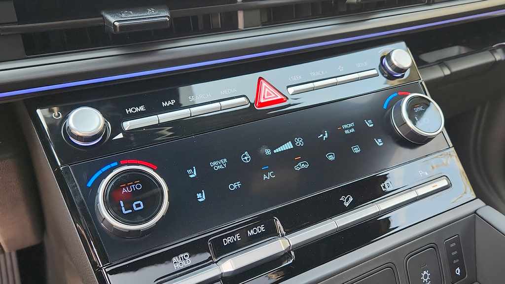 2025 Hyundai Santa Fe Hybrid