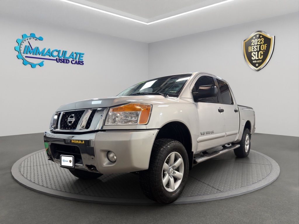 2011 Nissan Titan SV Crew Cab 4WD