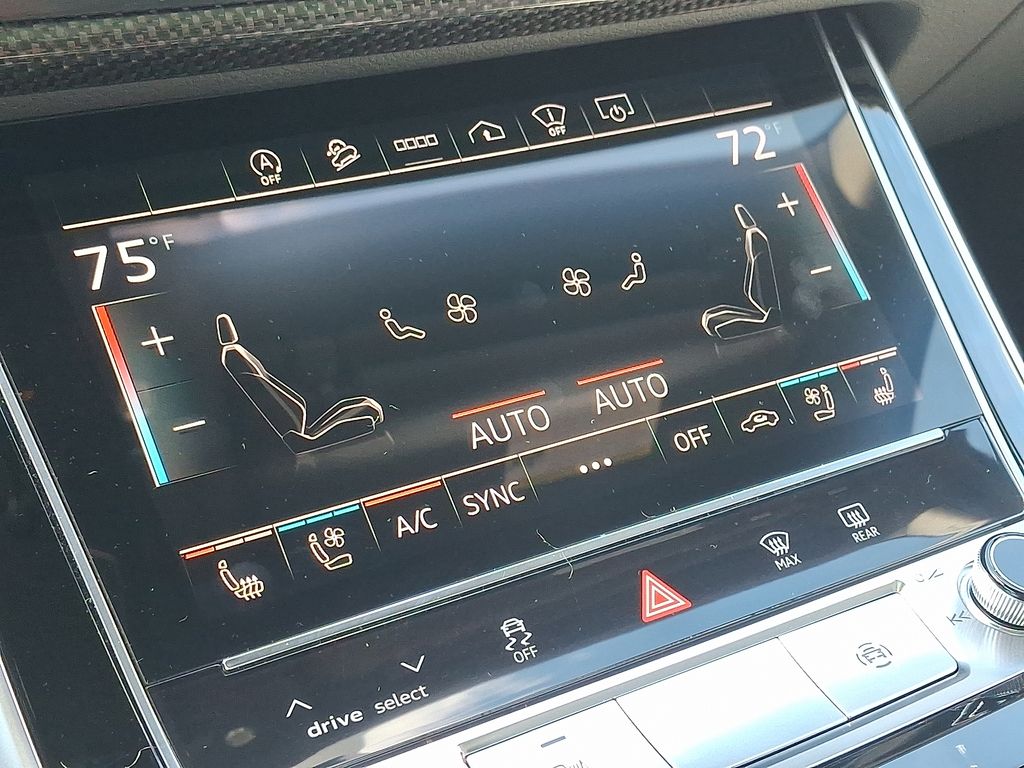 Thumbnail: 2021 Audi SQ7 - 16