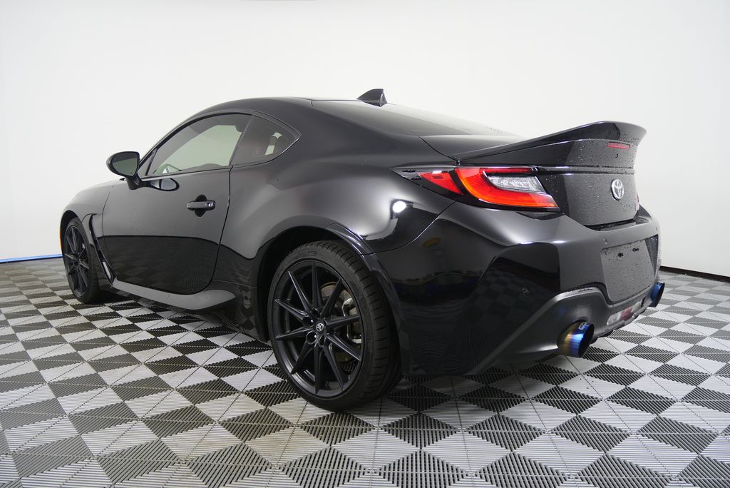 Thumbnail: 2024 Toyota GR86 - 6