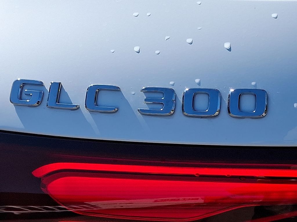 Thumbnail: 2025 Mercedes-Benz GLC - 22