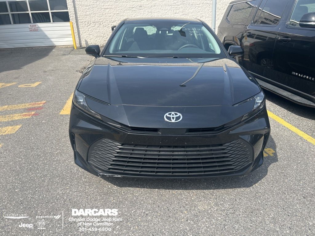 2025 Toyota Camry LE FWD