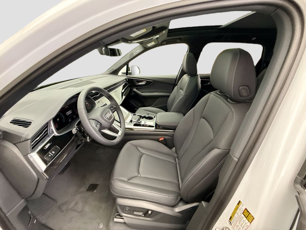 Thumbnail: 2026 Audi Q7 - 18