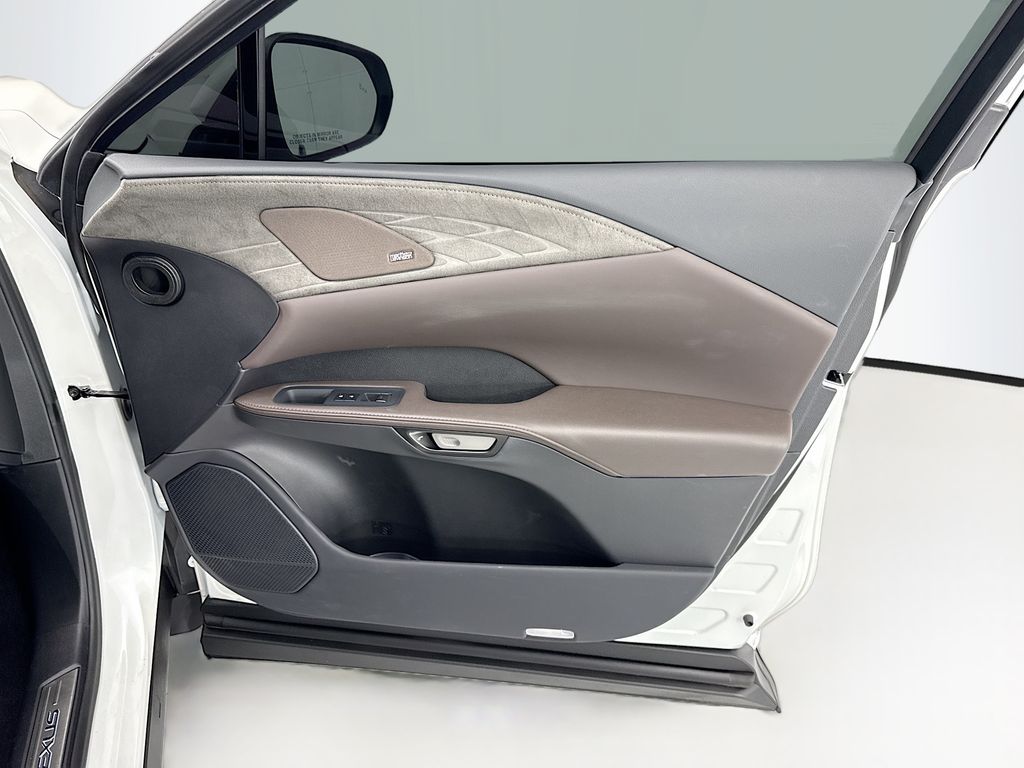 Thumbnail: 2025 Lexus RX - 23