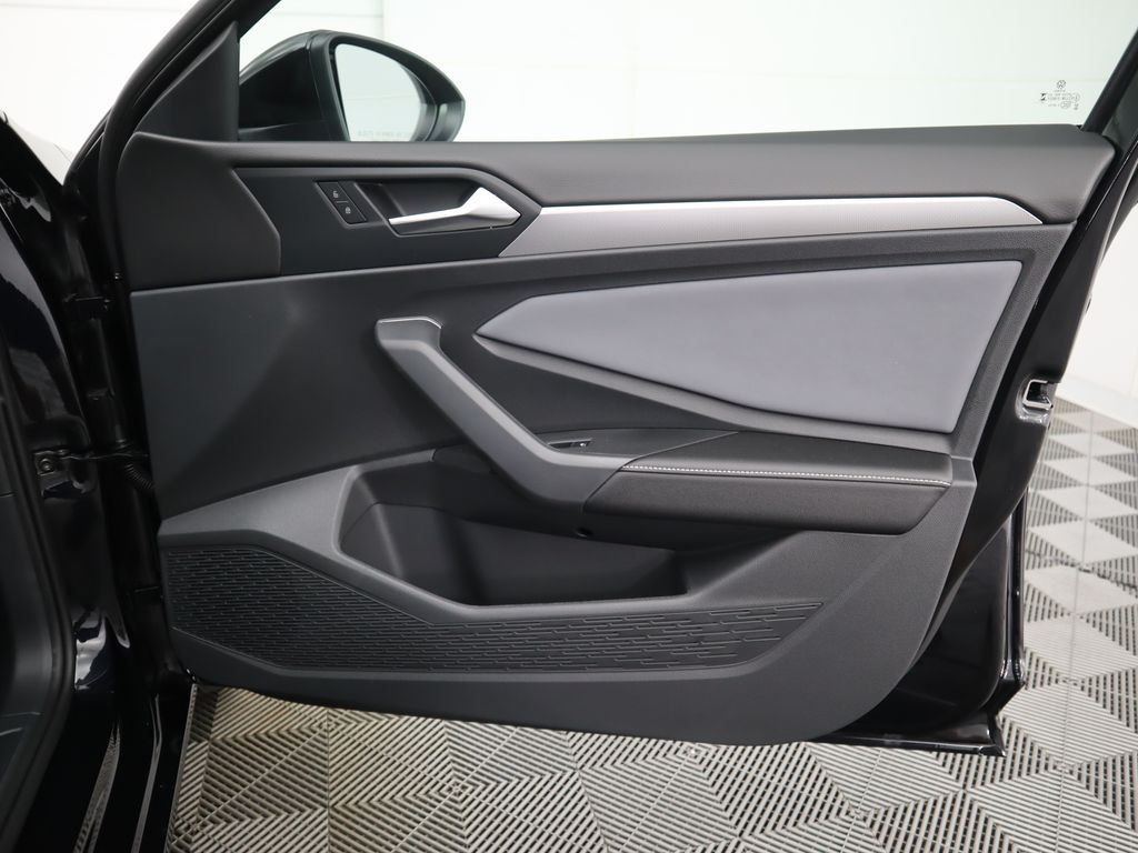 Thumbnail: 2026 Volkswagen Jetta - 25