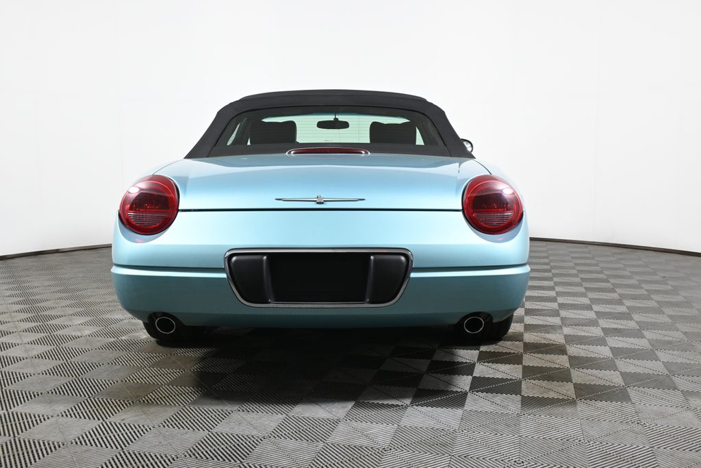 Thumbnail: 2002 Ford Thunderbird - 15