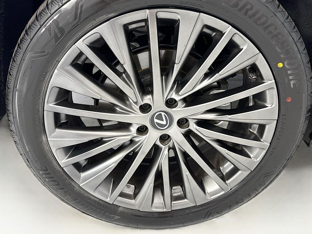 Thumbnail: 2023 Lexus RX - 32