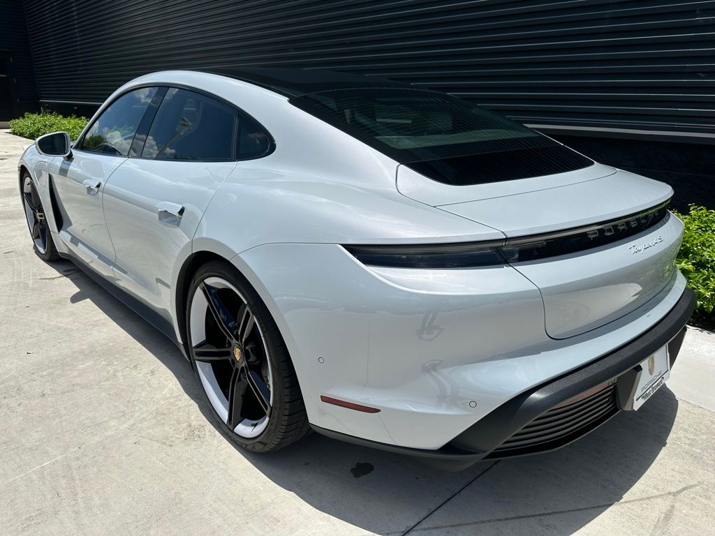 2024 Porsche Taycan 4S 3
