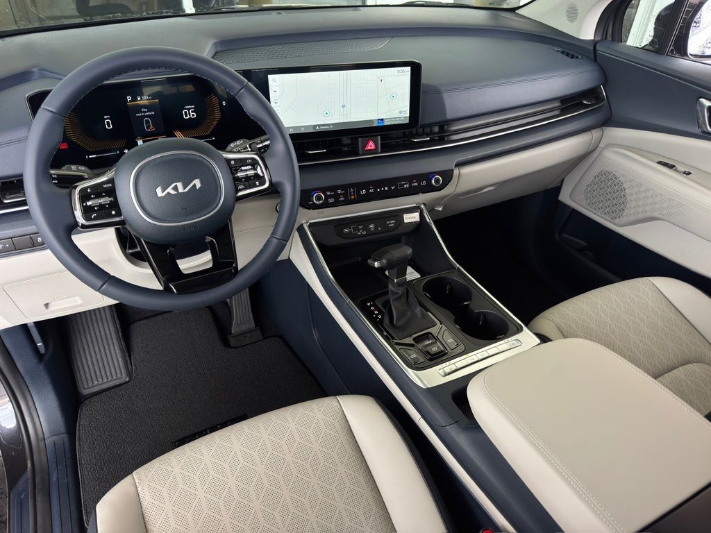 2026 Kia Carnival EX Gray at Community Kia