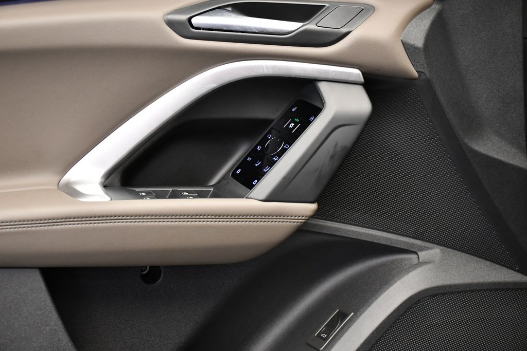 Thumbnail: 2025 Audi Q5 - 31