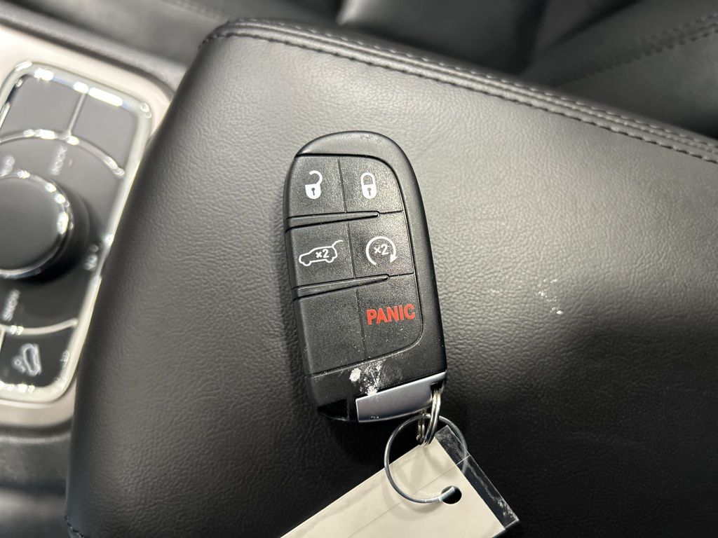 used 2021 Jeep Grand Cherokee car, priced at $29,411