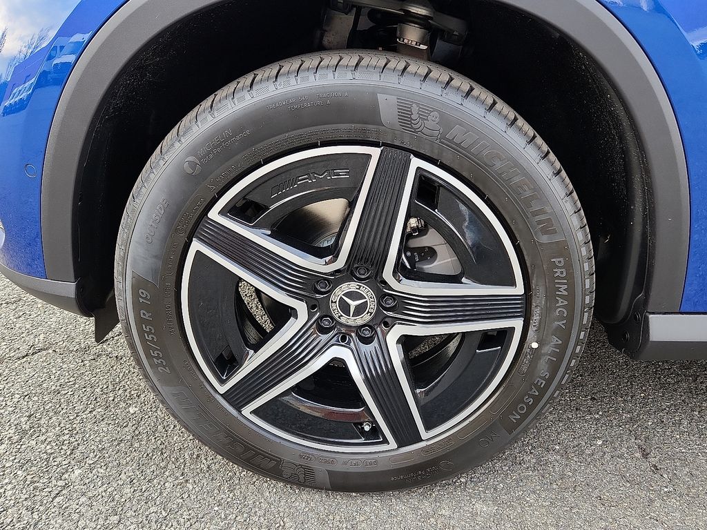 Thumbnail: 2026 Mercedes-Benz GLC - 5