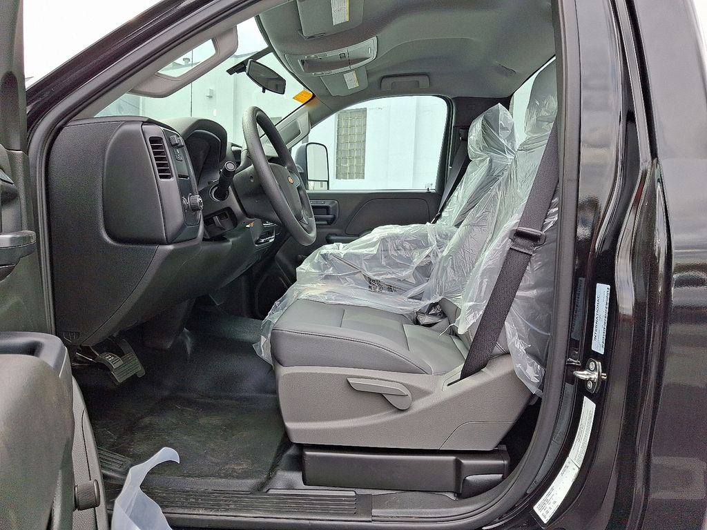 2024 Chevrolet Silverado 4500HD Work Truck - 7