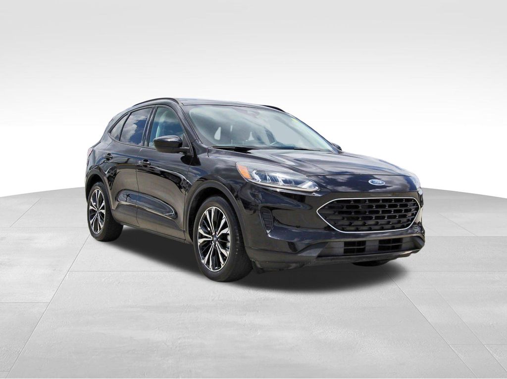 Black Metallic 2021 Ford Escape SE FWD SUV / Crossover Front-Wheel Drive 8-Speed Automatic