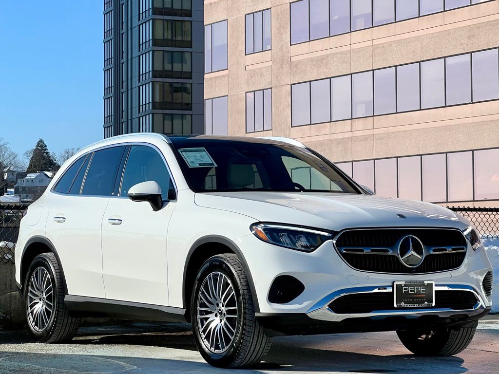 2026 Mercedes-Benz GLC