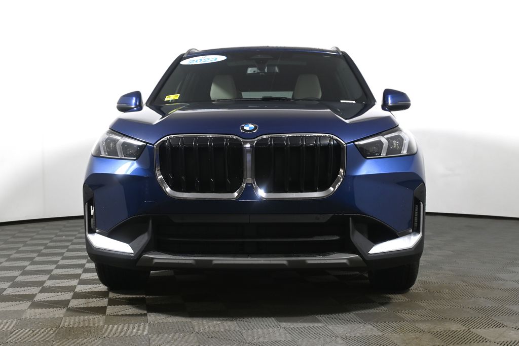 Thumbnail: 2023 BMW X1 - 10